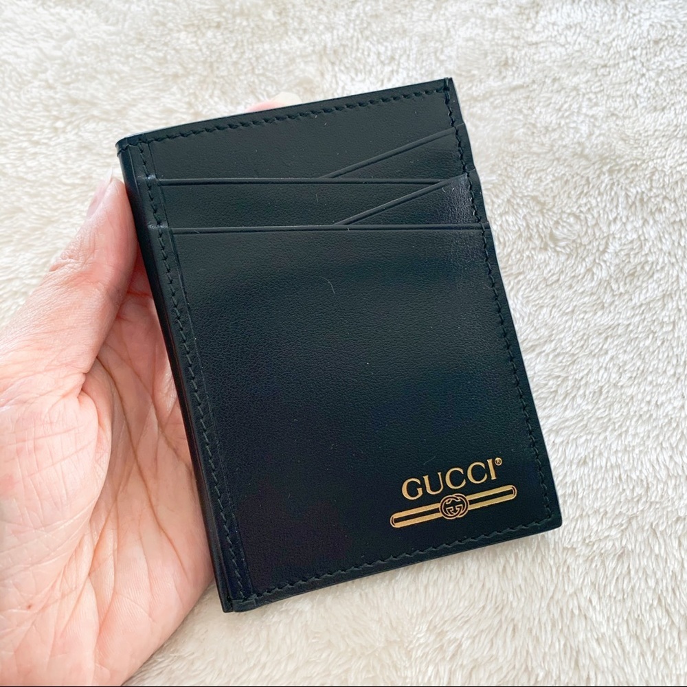 NWT Authentic Gucci Signature Leather Card Wallet​